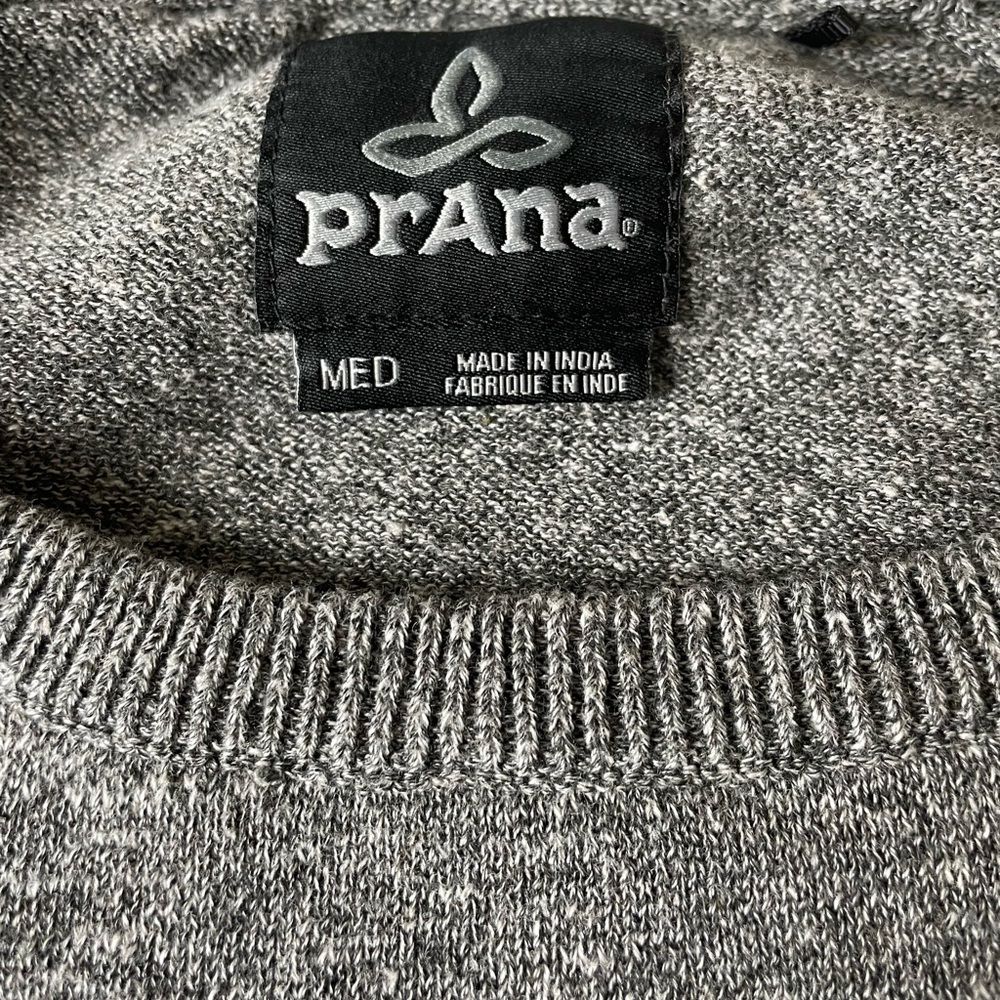 PrAna men’s grey sweater